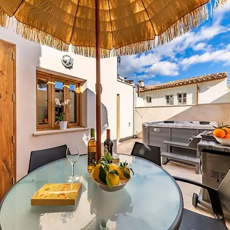 Semesterbostad Townhouse Teluo - In The Heart Of Pollença